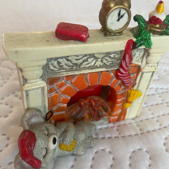 BUNDLE OF CHRISTMAS ITEMS - Picture 6 of 11